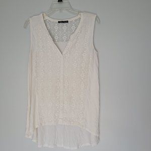 Cable and Gauge - L - White top with lace